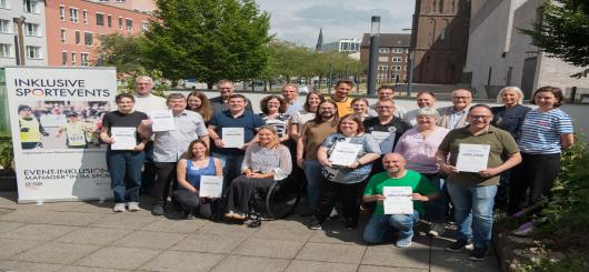 EVI-Projekts bei der Überreichung der Urkunden